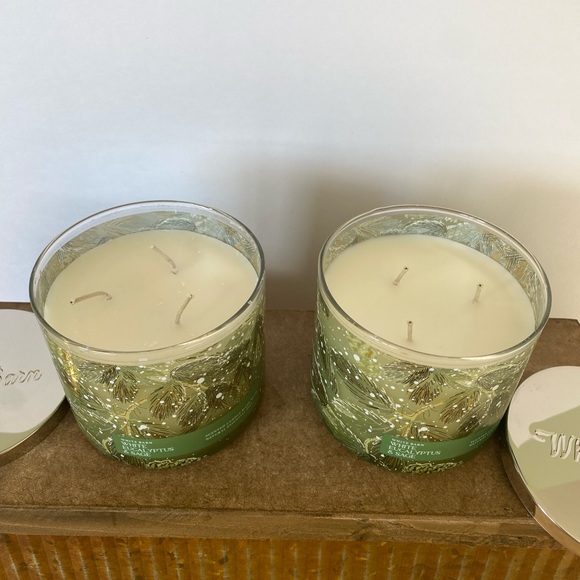 Bath & Body White Eucalyptus & Sage (Pine) 3 wick Candle-ONLY 1 CANDLE AVAILABLE - Picture 2 of 3